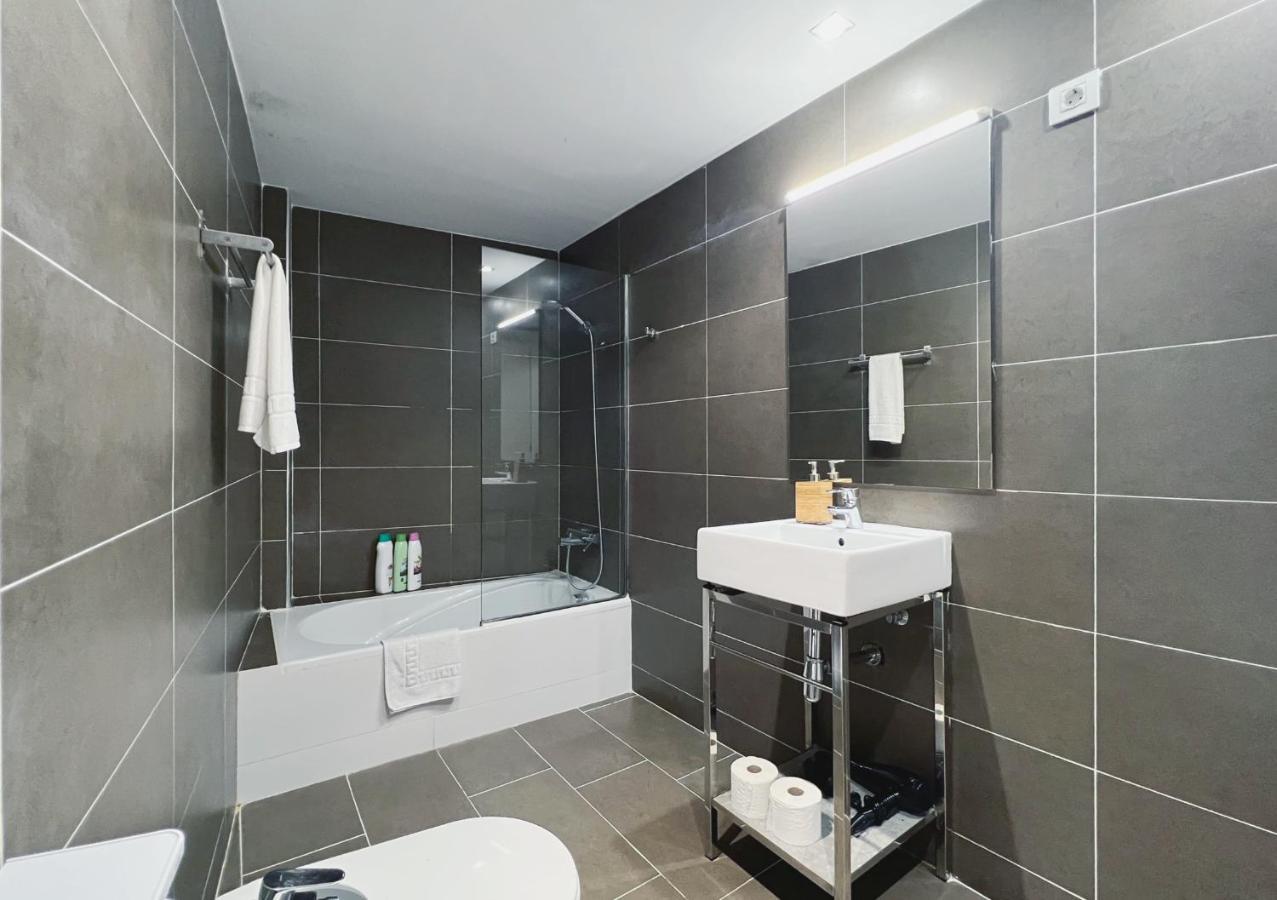 Stay U-Nique Apartments Pellaires Barcelona Eksteriør bilde